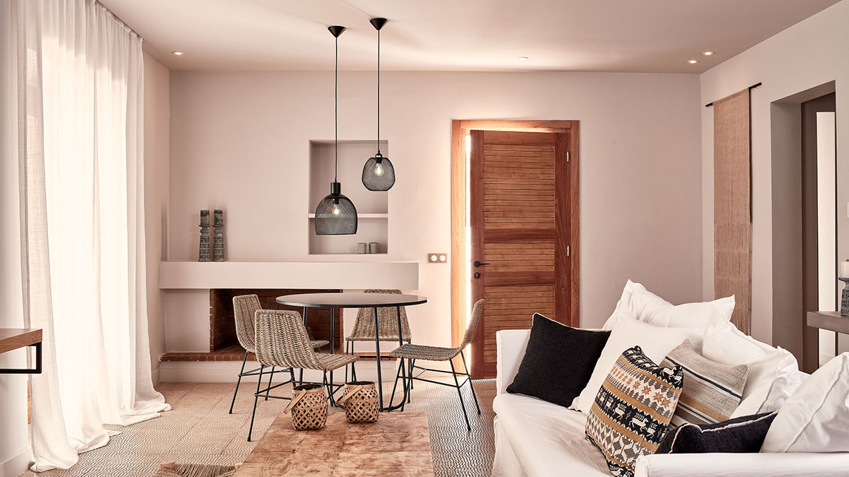 Three Bedroom waterfront Villa private pool (5 pax)